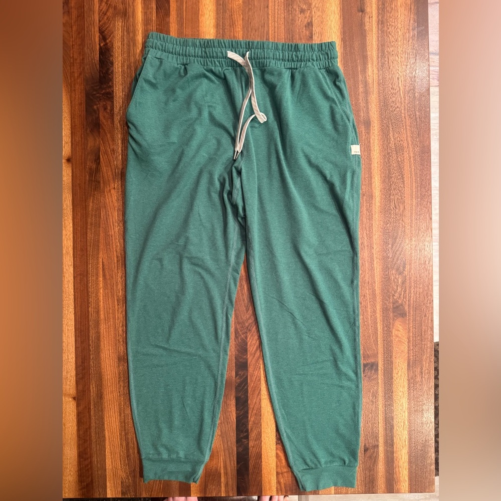 Vuori Performance Joggers. Color: Cactus Heather. Size Medium. - Picture 3 of 7